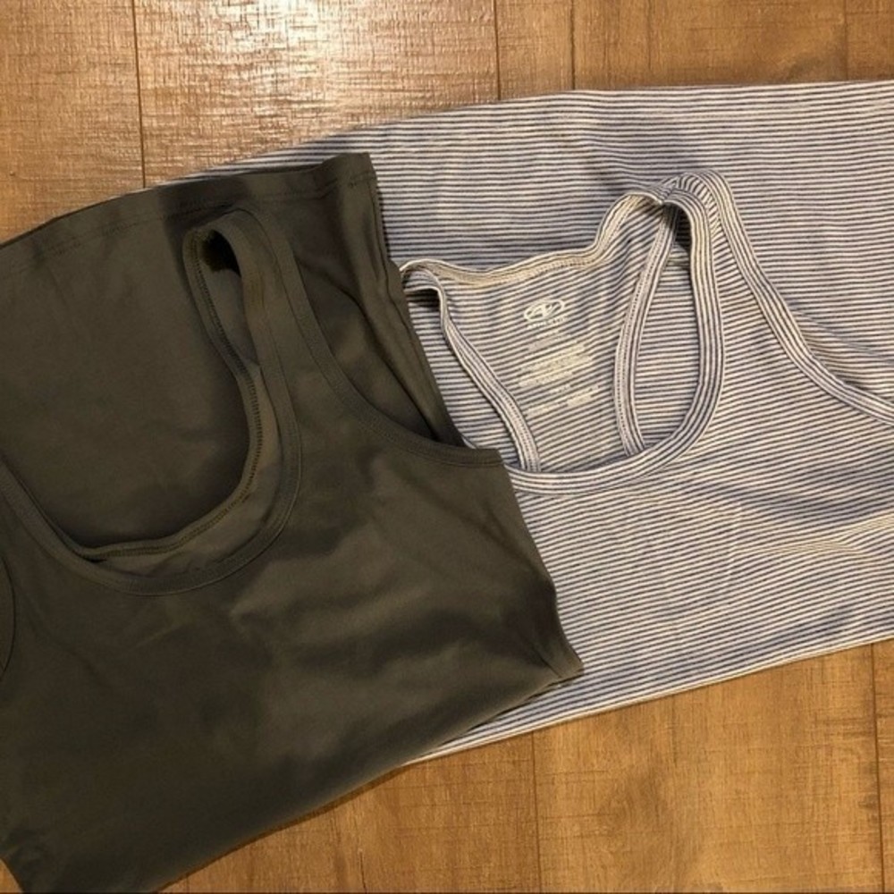 Two tank tops grey blue and white